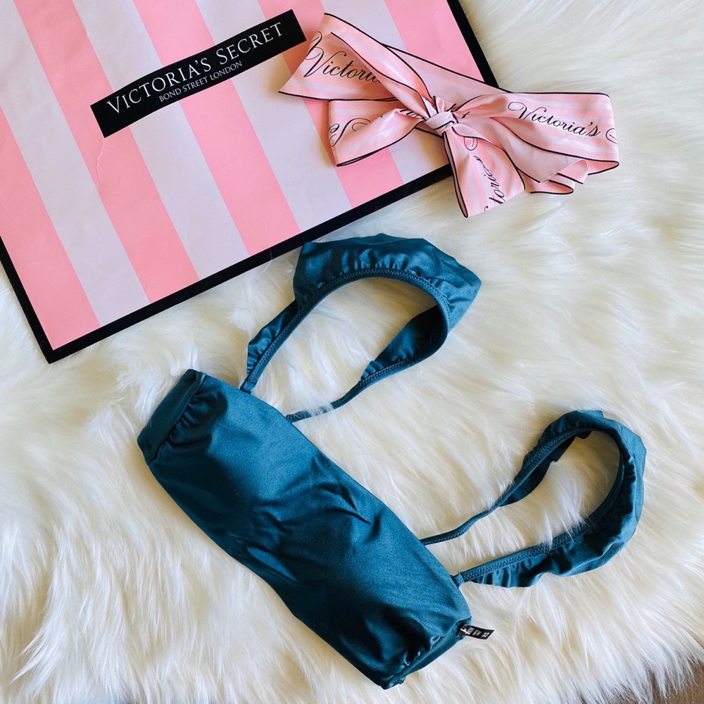 NWT Victoria’s Secret Swim Top
